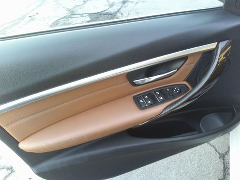 Used 2017 BMW 330i xDrive xDrive image 22