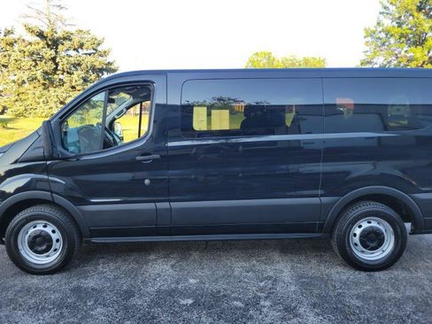 Used 2019 Ford Transit 150 XL RWD image 17