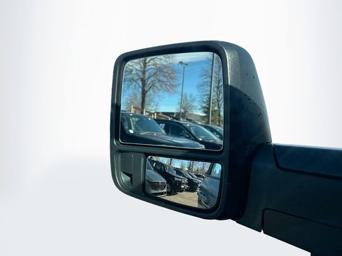 Used 2024 RAM 2500 Laramie image 16