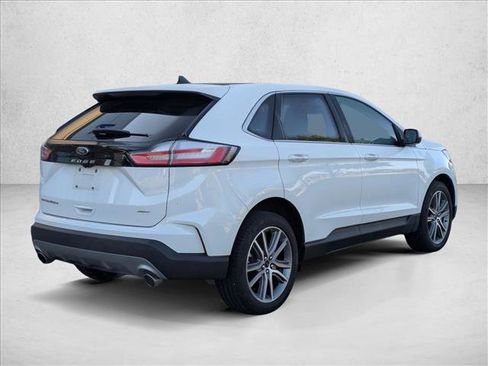 Used 2024 Ford Edge Titanium AWD/4WD image 5