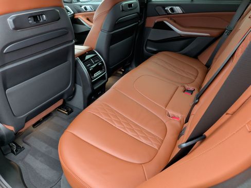 Used 2025 BMW X5 xDrive40i image 39