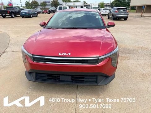 Used 2025 Kia K4 FWD image 2