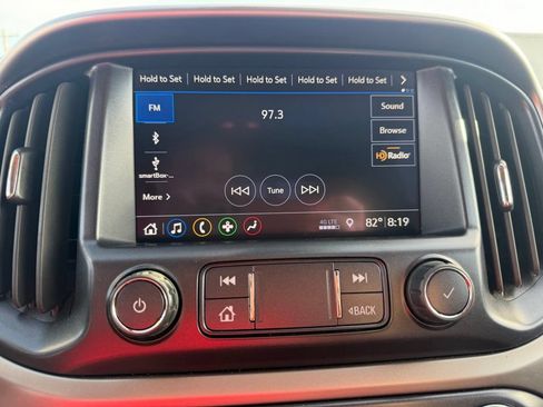 Used 2022 Chevrolet Colorado Z71 w/ Safety Package AWD/4WD image 34