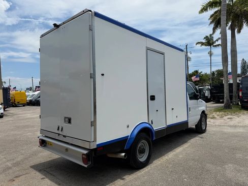Used 2024 Ford E-350 and Econoline 350 Super Duty w/ Power Windows & Locks Group RWD image 12