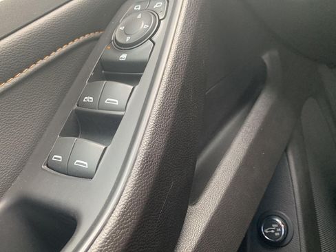 Used 2021 Chevrolet Traverse LT w/ LPO, Floor Liner Package AWD/4WD image 10