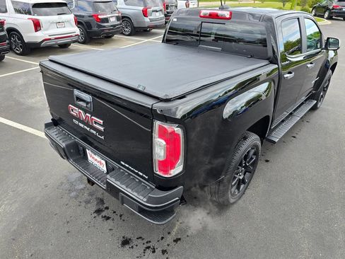 Used 2022 GMC Canyon Denali w/ Denali Black Edition Package AWD/4WD image 31