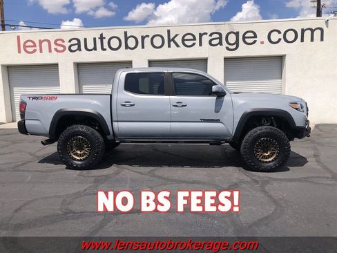 Used 2019 Toyota Tacoma TRD Off-Road image 1