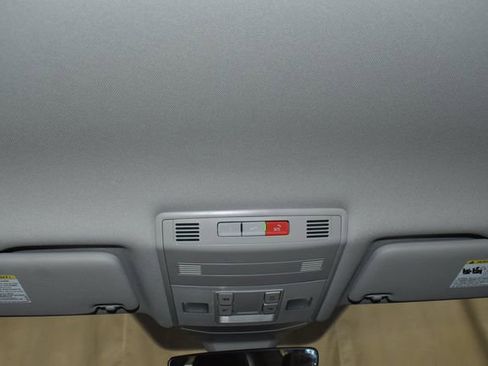 Used 2024 Volkswagen Jetta SE image 20