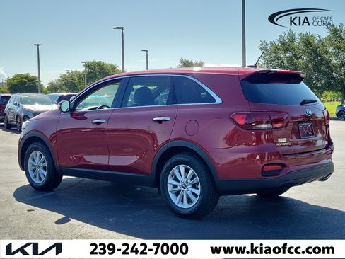 Used 2020 Kia Sorento LX FWD image 4