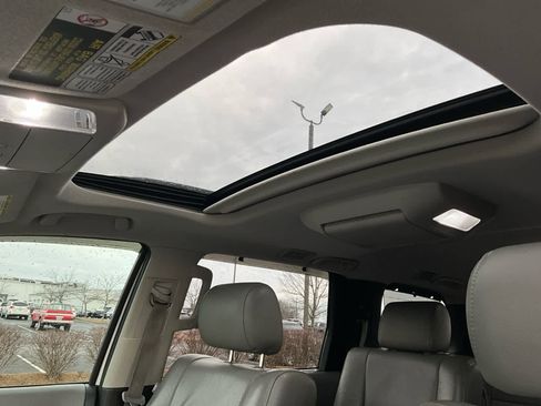 Used 2015 Toyota Sequoia Platinum image 23