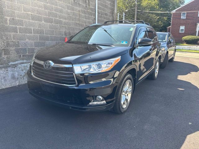 Used 2016 Toyota Highlander Limited Platinum AWD/4WD image 1