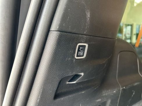 Used 2025 Jeep Grand Wagoneer L Series III w/ Rear Seat Video Group 1 AWD/4WD image 58