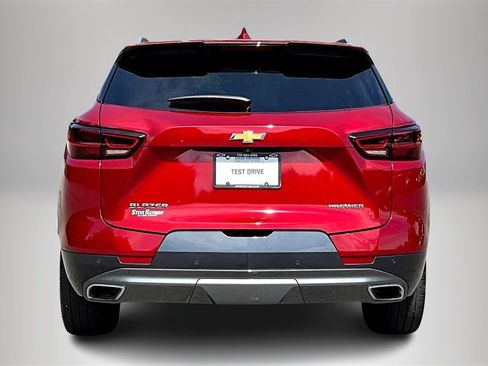 Certified 2023 Chevrolet Blazer Premier w/ Enhanced Convenience Package image 7