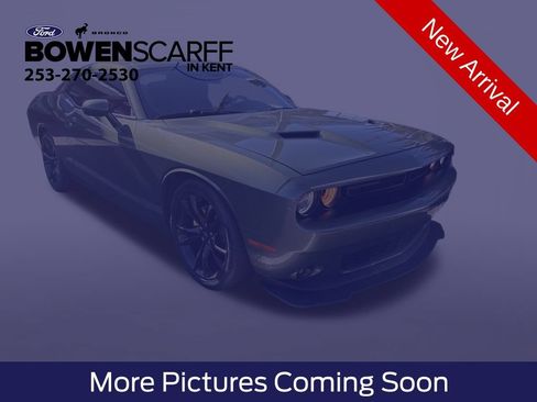 Used 2018 Dodge Challenger SXT w/ Blacktop Package RWD image 1