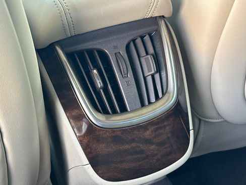 Used 2015 Buick LaCrosse Premium image 15