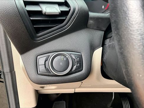 Used 2017 Ford Escape SE w/ SE Leather Comfort Package image 32