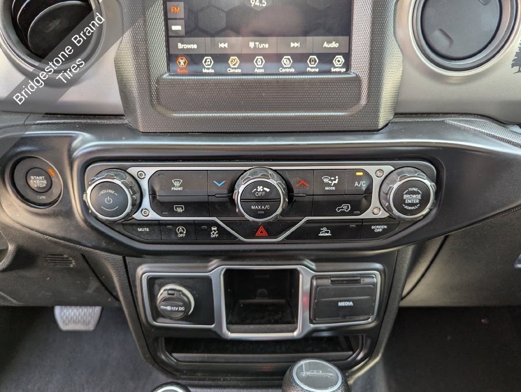 Used 2022 Jeep Gladiator Sport AWD/4WD image 25