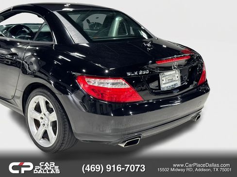 Used 2015 Mercedes-Benz SLK 250 w/ Premium Package image 10