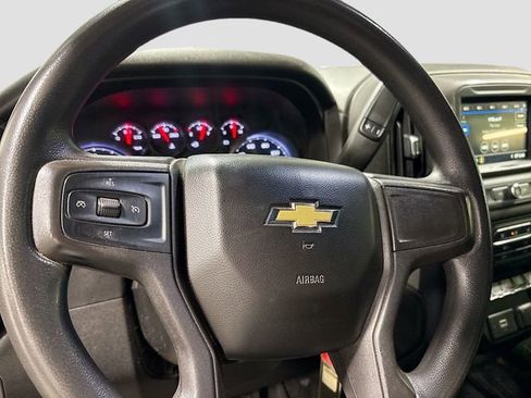 Used 2019 Chevrolet Silverado 1500 Custom w/ Custom Convenience Package AWD/4WD image 14