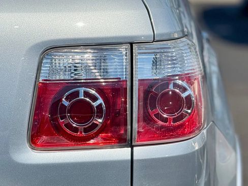 Used 2012 GMC Acadia Denali image 5