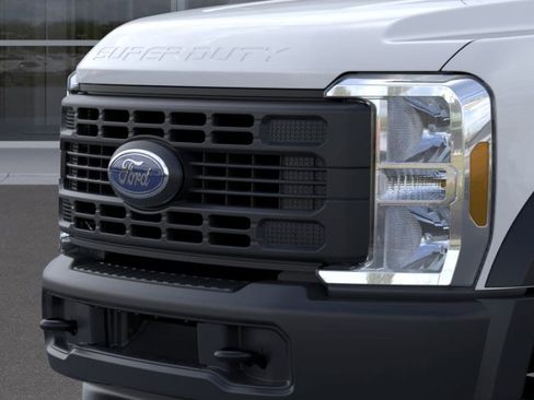 New 2026 Ford F550 2WD Crew Cab image 17
