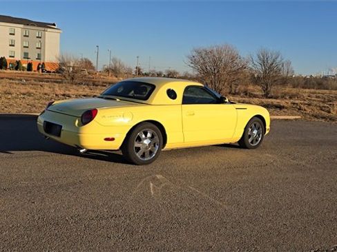 Used 2002 Ford Thunderbird image 6