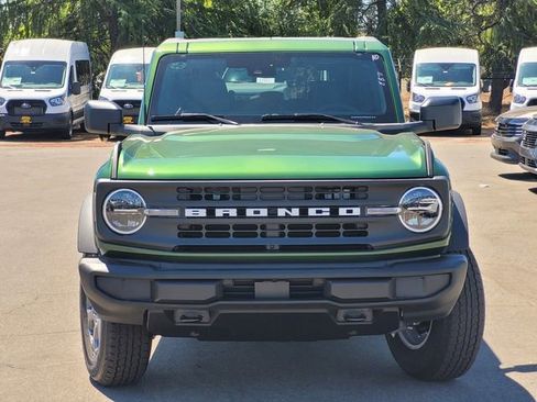 New 2025 Ford Bronco Big Bend image 3