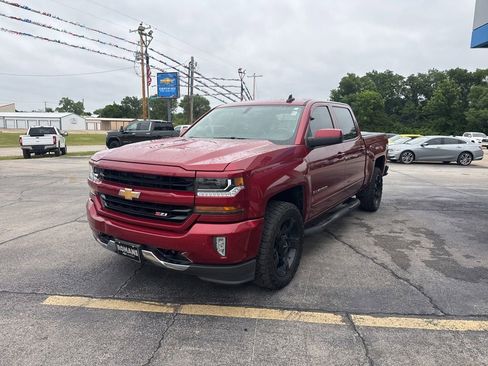 Used 2018 Chevrolet Silverado 1500 LT w/ All Star Edition AWD/4WD image 9