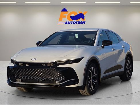 New 2026 Toyota Crown XLE image 1