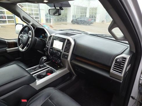 Used 2016 Ford F150 Lariat image 12
