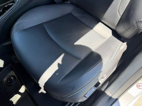 Used 2022 Toyota Prius Prime Limited FWD image 22