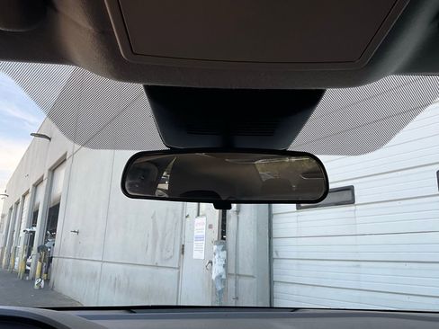 Used 2025 Nissan Sentra S image 16