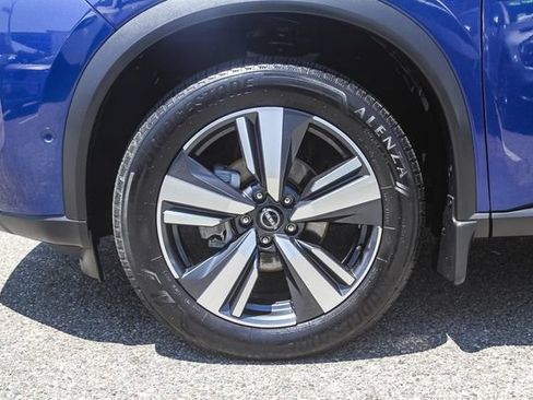Used 2023 Nissan Rogue SL w/ SL Premium Package FWD image 13