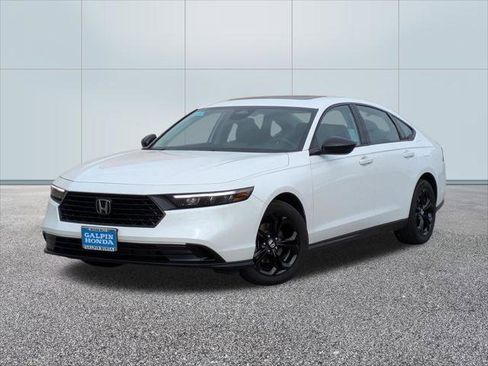 Certified 2025 Honda Accord SE image 1