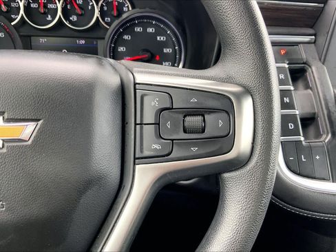 Used 2021 Chevrolet Suburban Commercial image 23