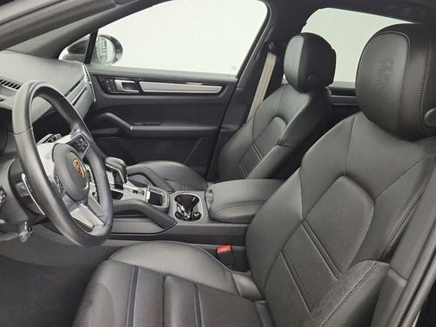 Used 2022 Porsche Cayenne Platinum Edition w/ Premium Package Plus AWD/4WD image 21