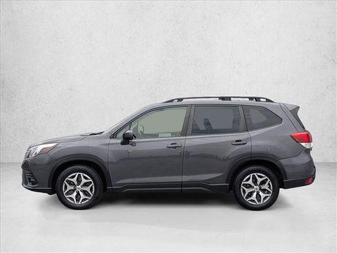 Used 2022 Subaru Forester Premium AWD/4WD image 9