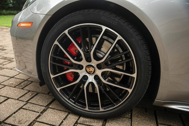 Used 2021 Porsche Panamera GTS AWD/4WD image 47