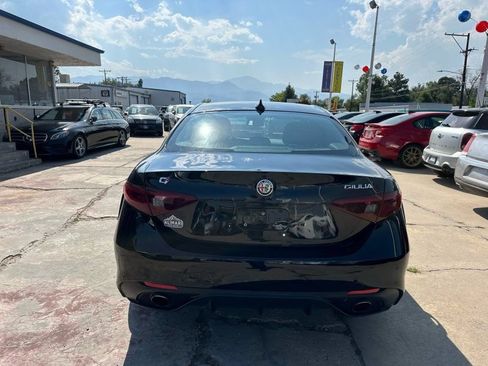 Used 2019 Alfa Romeo Giulia Ti Sport w/ Quick Order Package 22S Sport AWD/4WD image 6