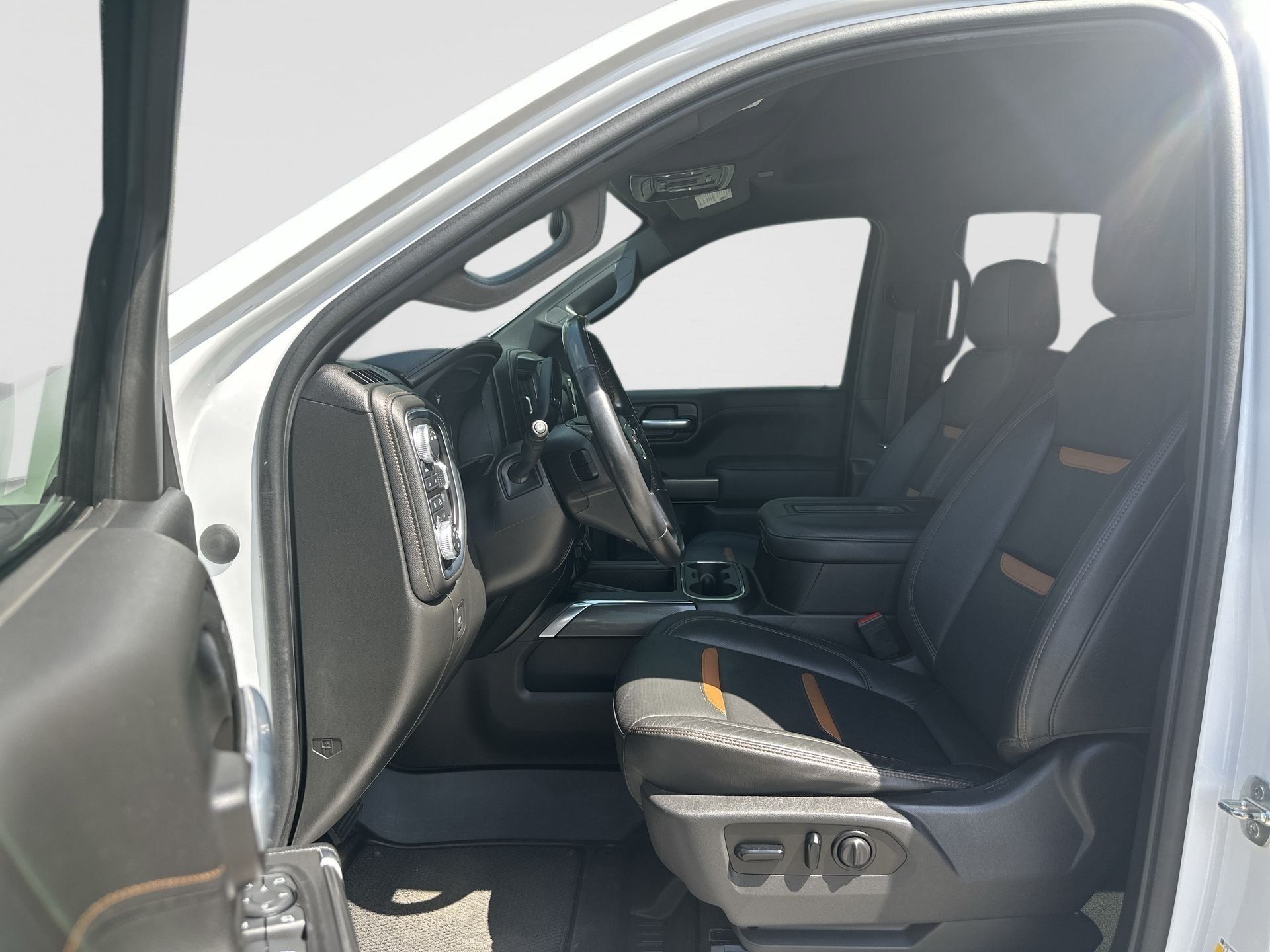 Certified 2021 GMC Sierra 1500 AT4 w/ AT4 Value Package AWD/4WD image 19