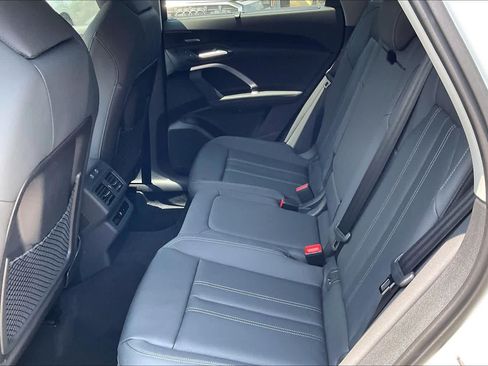 Used 2026 Audi Q5 Premium Plus AWD/4WD image 17