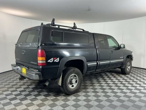 Used 2002 Chevrolet Silverado 2500 LS w/ Off-Road Skid Plate Pkg AWD/4WD image 4