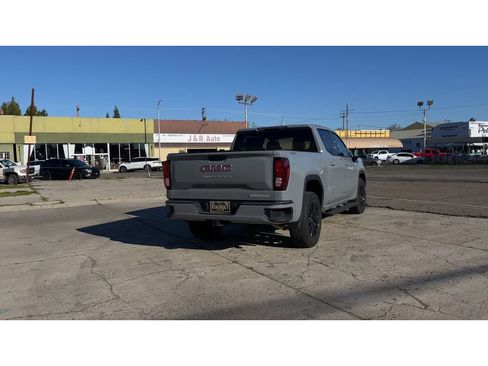 Used 2024 GMC Sierra 1500 Elevation image 2