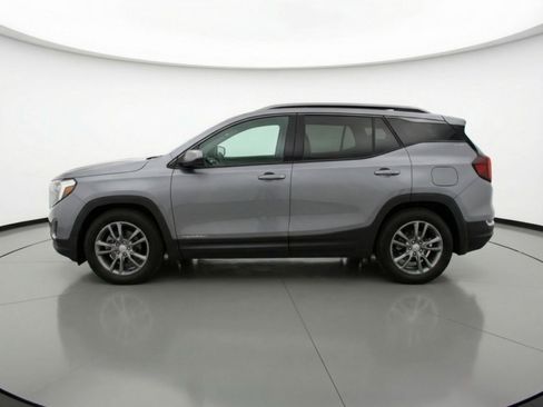 Used 2024 GMC Terrain SLT AWD/4WD image 5