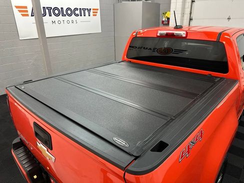 Used 2019 Chevrolet Colorado LT AWD/4WD image 11