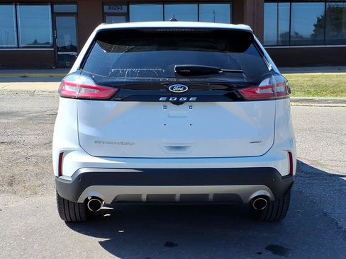 Used 2024 Ford Edge Titanium w/ Equipment Group 301A AWD/4WD image 4