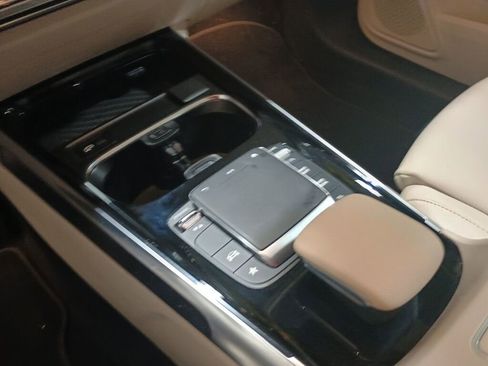 Certified 2021 Mercedes-Benz GLB 250 4MATIC image 14