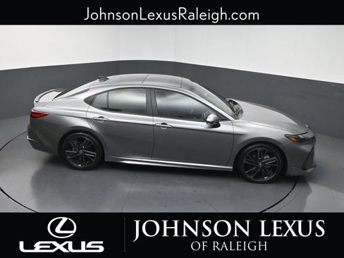 Used 2025 Toyota Camry XSE FWD image 29