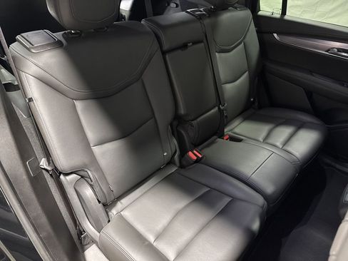 Used 2023 Cadillac XT6 Luxury FWD image 12