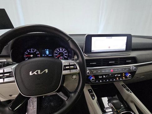 Used 2022 Kia Telluride EX w/ EX Premium Package FWD image 12